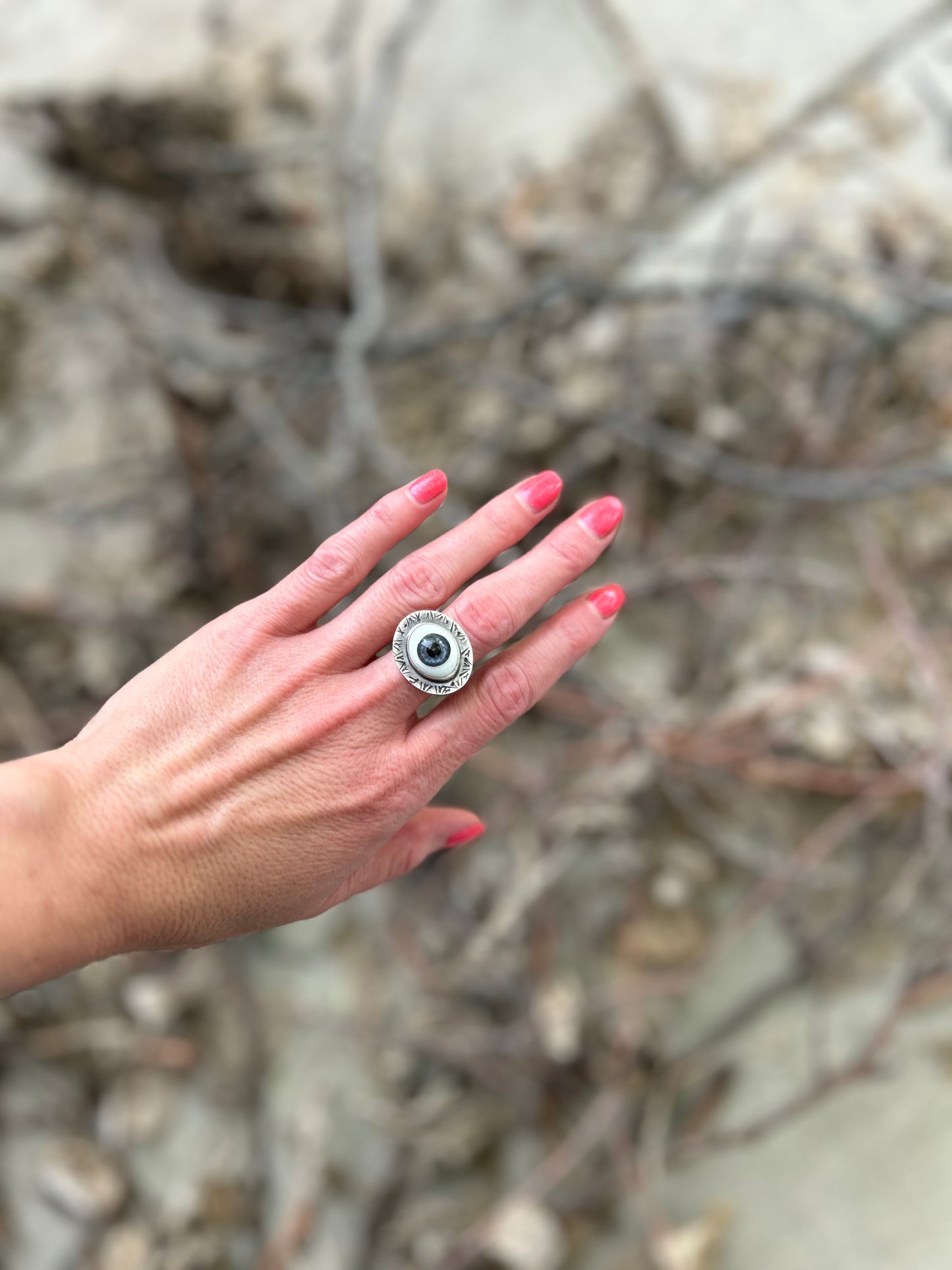 The All Seeing Eye Ring, Simple Band, Glass Dolls Eye, US 7 3/4